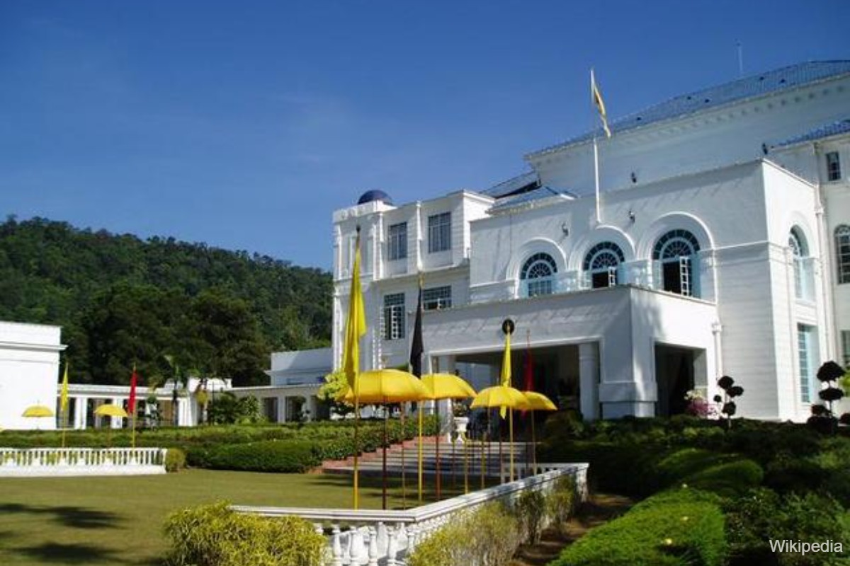 Exco Negeri Sembilan sahkan pemasyhuran turun takhta, iktiraf Tuanku Nadzaruddin