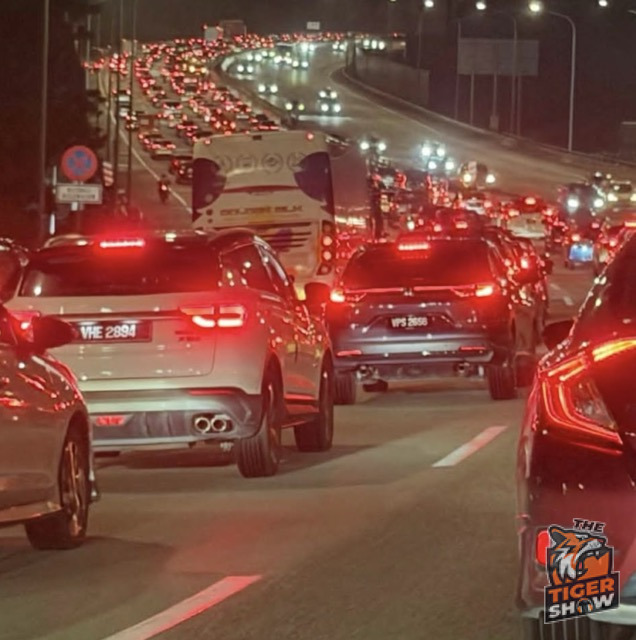 Pengguna lapor 90 minit perjalanan dari Tol Duta ke R&R Sungai Buloh